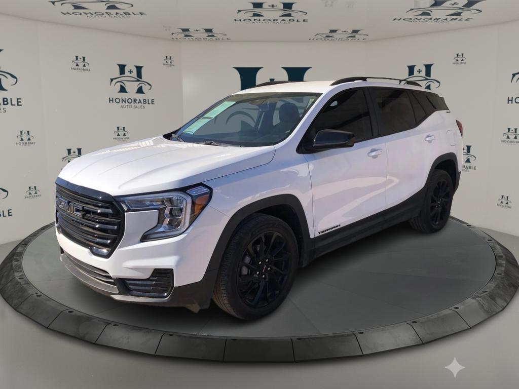 2024 GMC Terrain SLE's photo